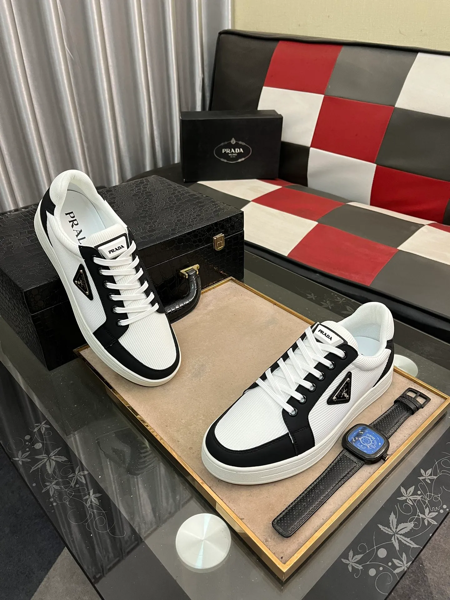 Men's shoes 💰420⌚️⌚️【PRADA】Prada - High-end quality casual sports shoes - Upper: calf leather shoe body with branded metal fasteners, - Inner lining: breathable leather lining - Outsole: ultra-light TPU foam·rubber; molded outsole -Super high quality control·Fine workmanship: highlighted (high-end·luxury·grade) -Size: 38-443️⃣Colors available